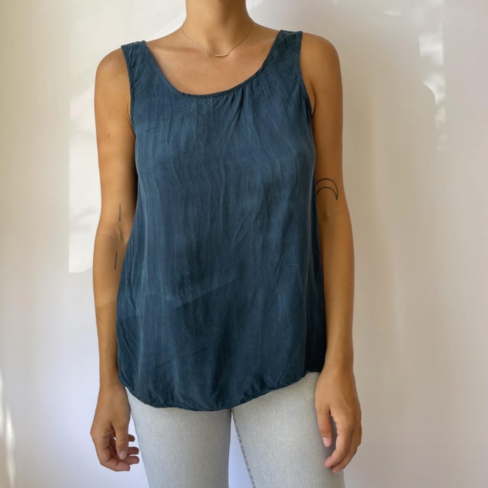 Deep Turquoise Tank
